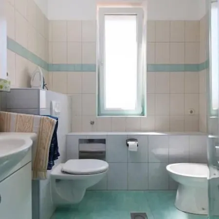 Mit Balkon Fuer Zwei Personen By Interhome *