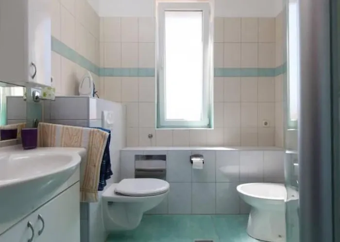 Mit Balkon Fuer Zwei Personen By Interhome *